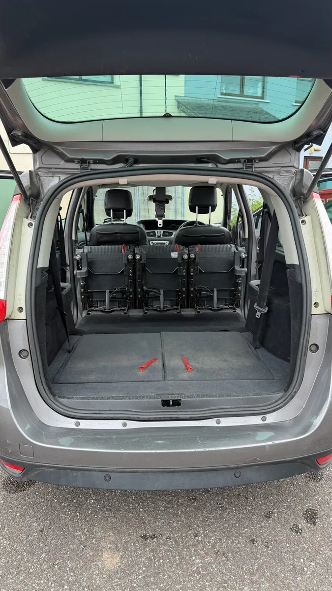 RENAULT GRAND SCENIC 7 SEATS - Image 6