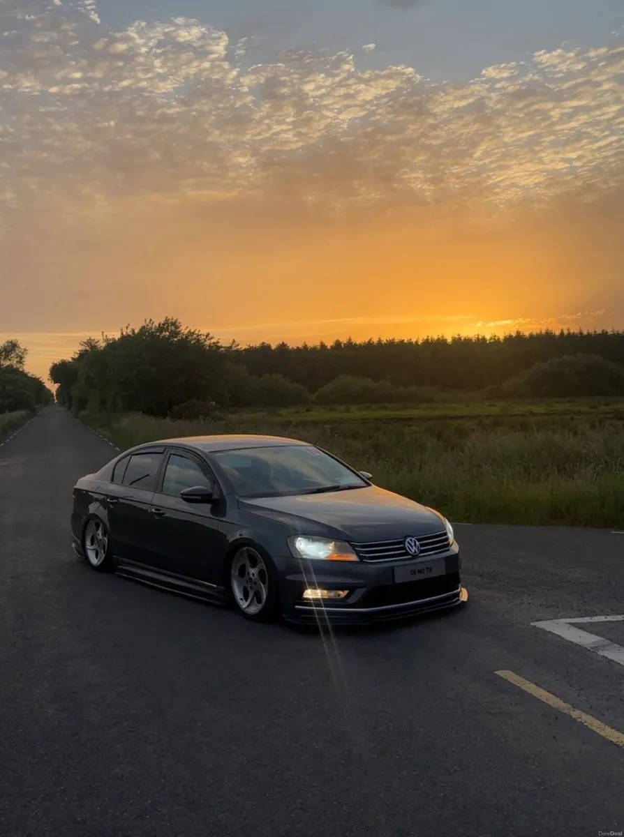 Bagged r line Passat - Image 1