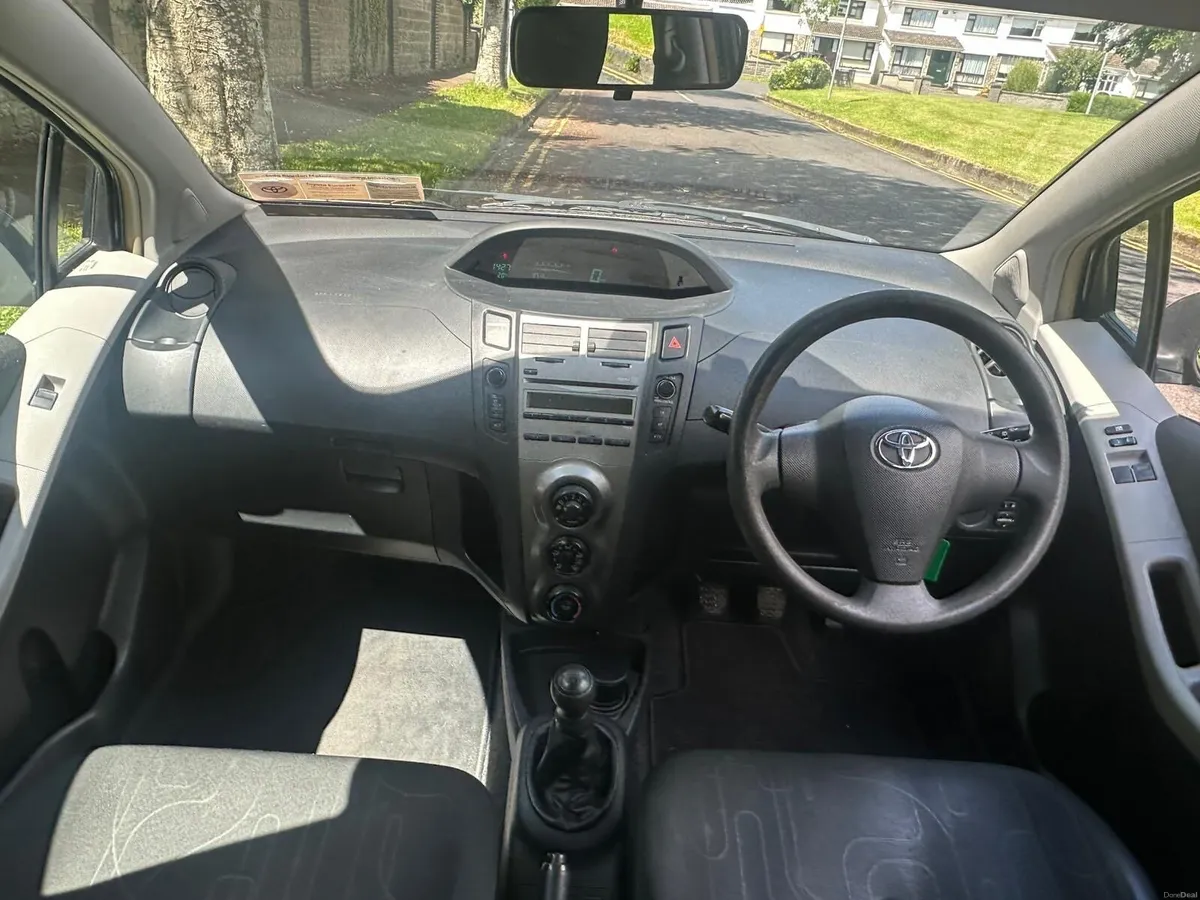 Toyota Yaris Sport *NCT 05/27, tax 12/26* - Image 4