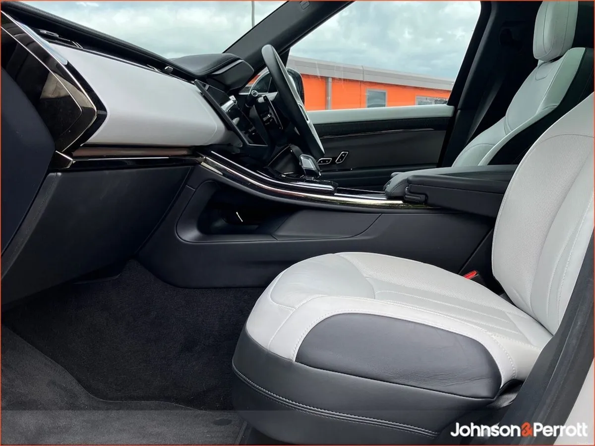 Land Rover Range Rover Sport 3.0 Si4 PHEV 460PS AW - Image 4