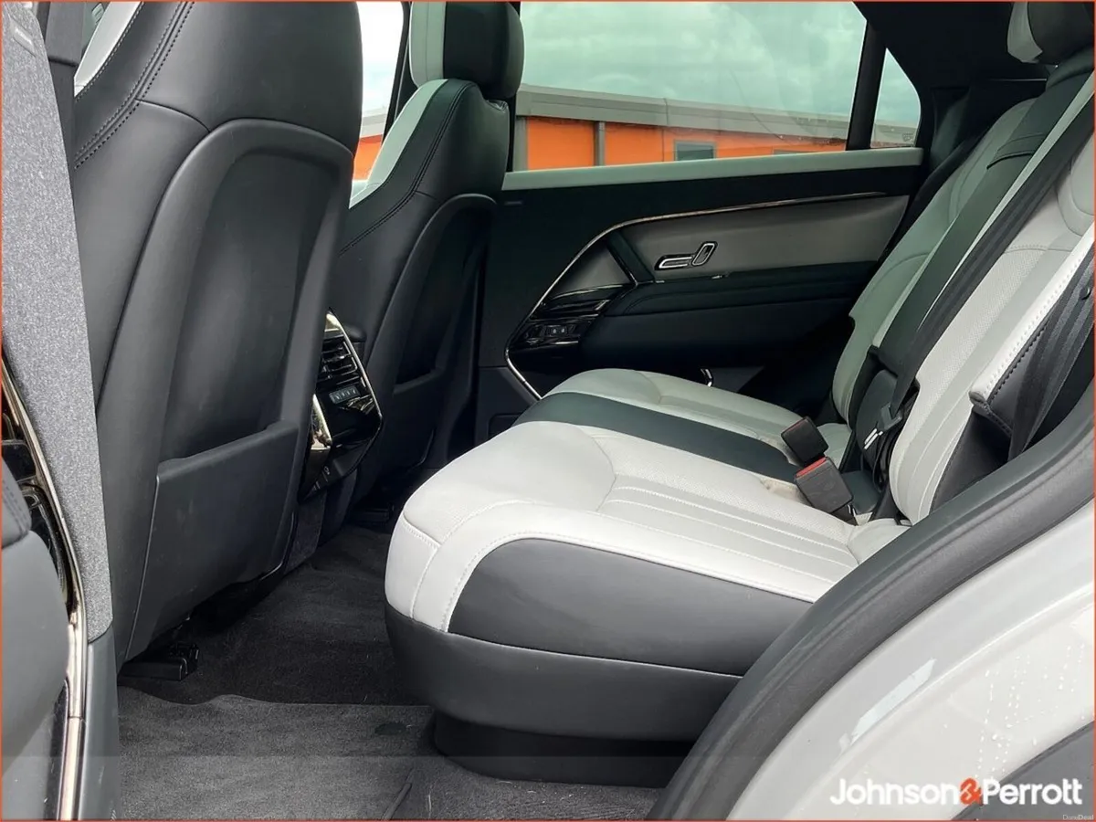 Land Rover Range Rover Sport 3.0 PHEV 460PS AWD Au - Image 5