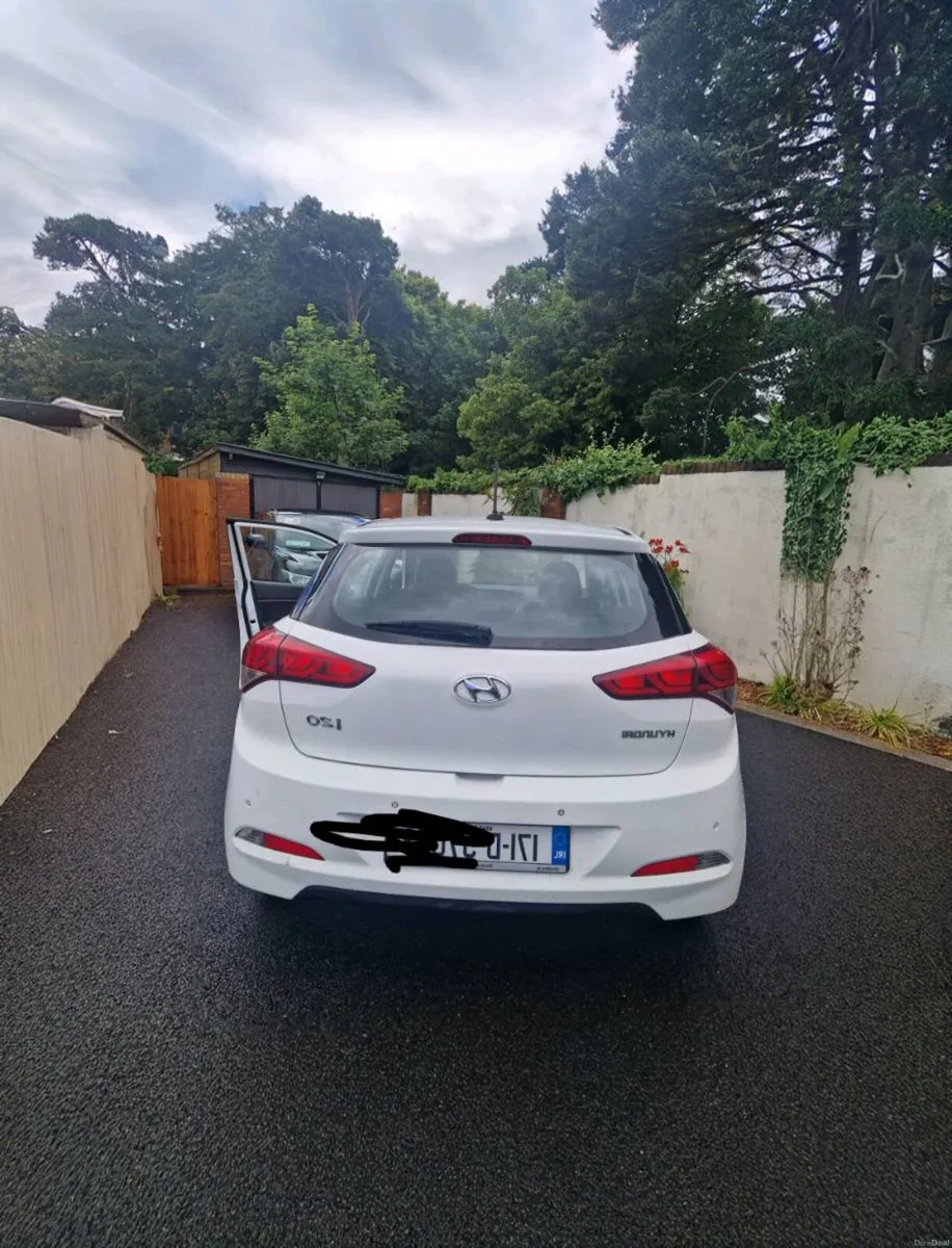 Car - Image 1