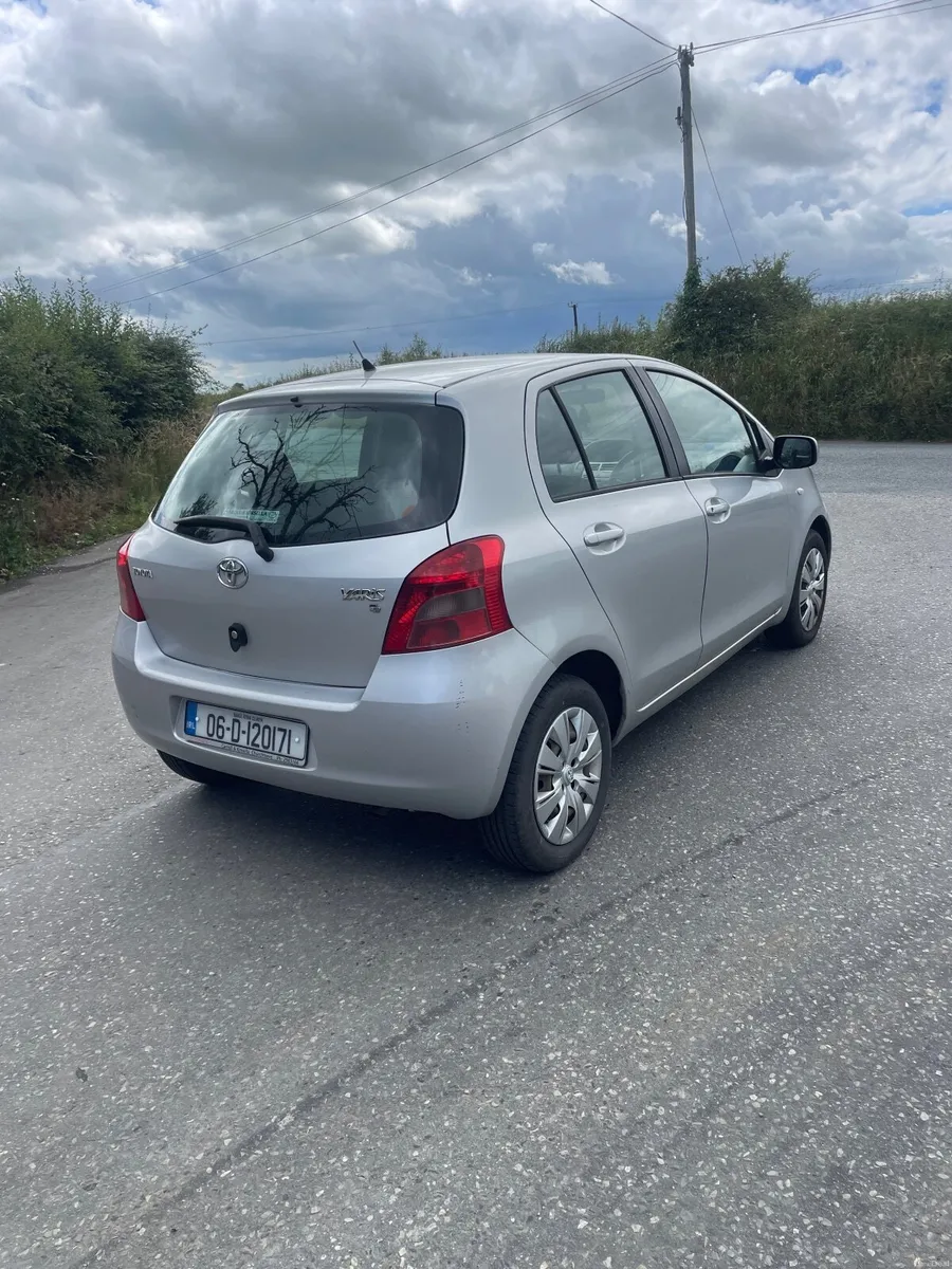 Toyota Yaris 2006 - Image 4