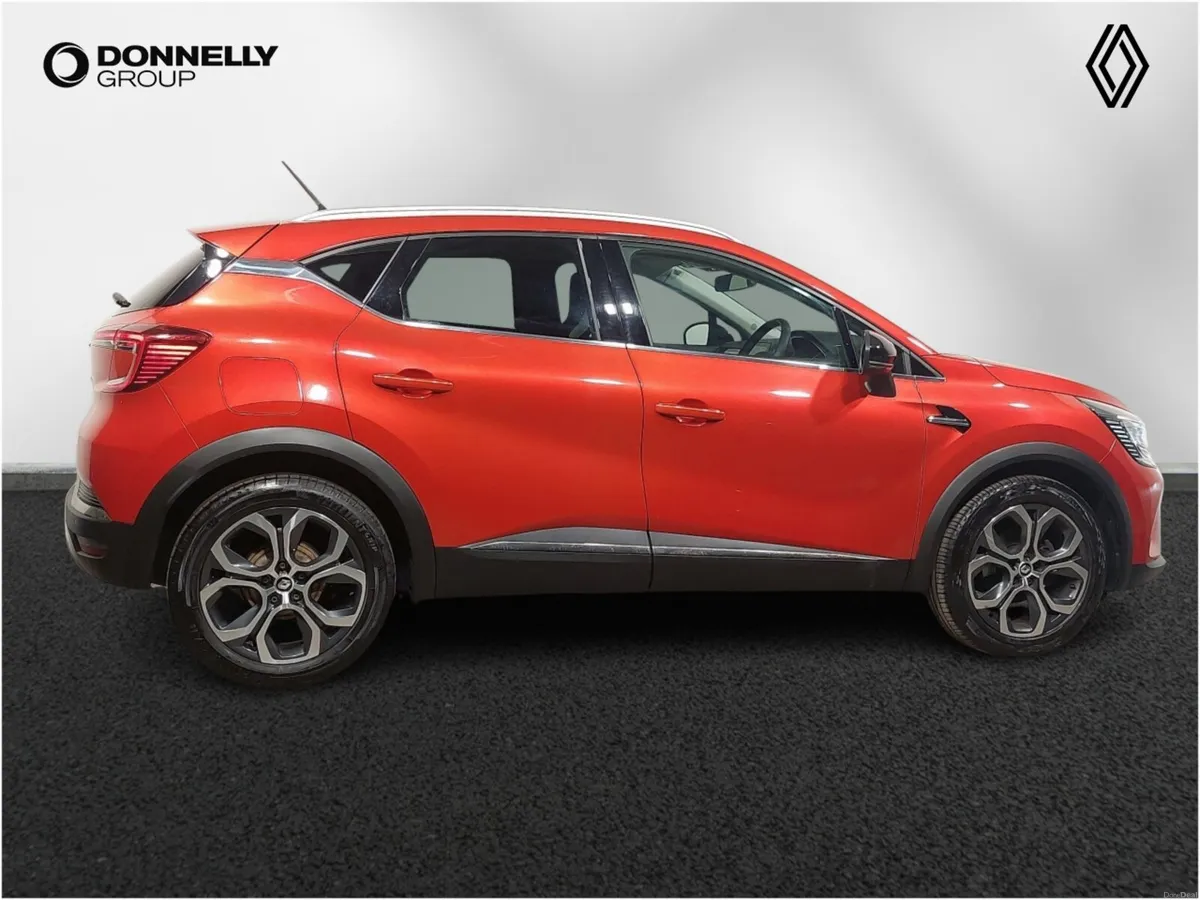 Renault Captur Hatchback SE Edition - Image 3