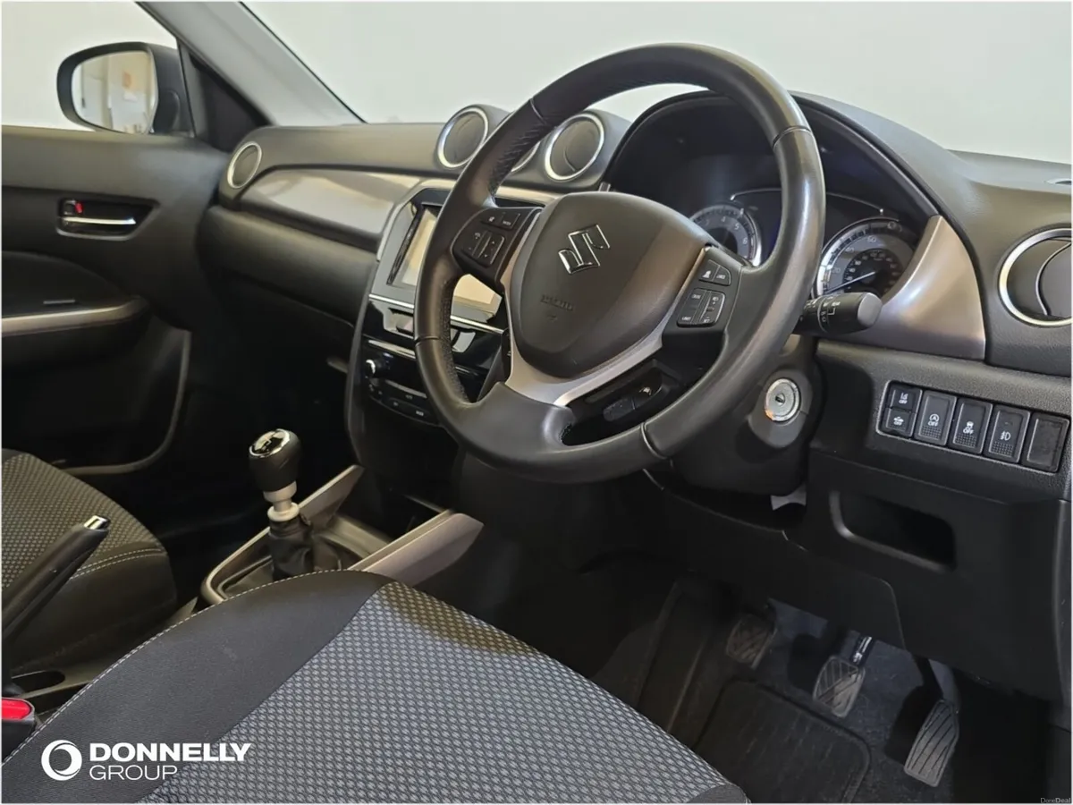 Suzuki Vitara Estate SZ-T - Image 4