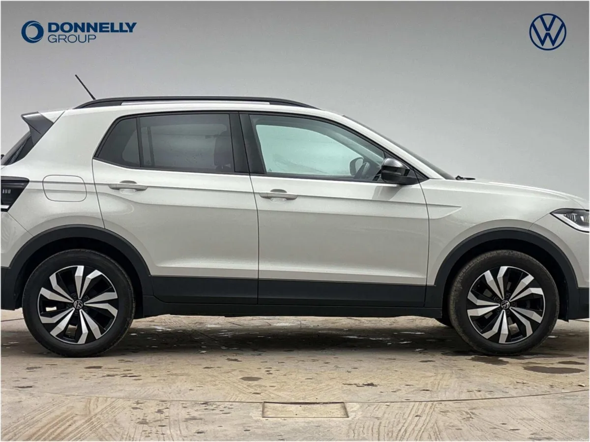Volkswagen Tiguan Diesel Estate R-Line - Image 4
