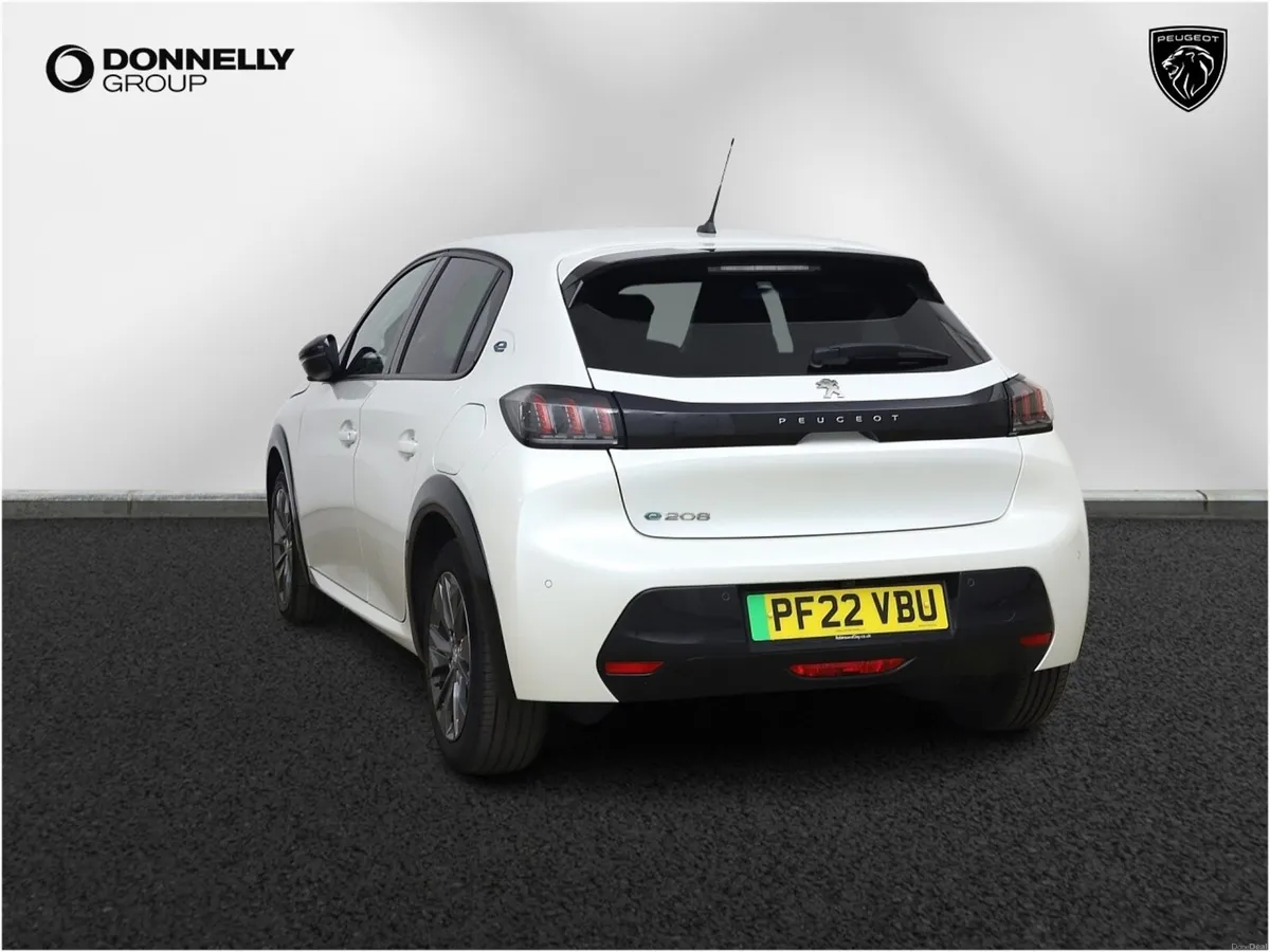 Peugeot 208 E- Electric Hatchback Allure Premium - Image 2