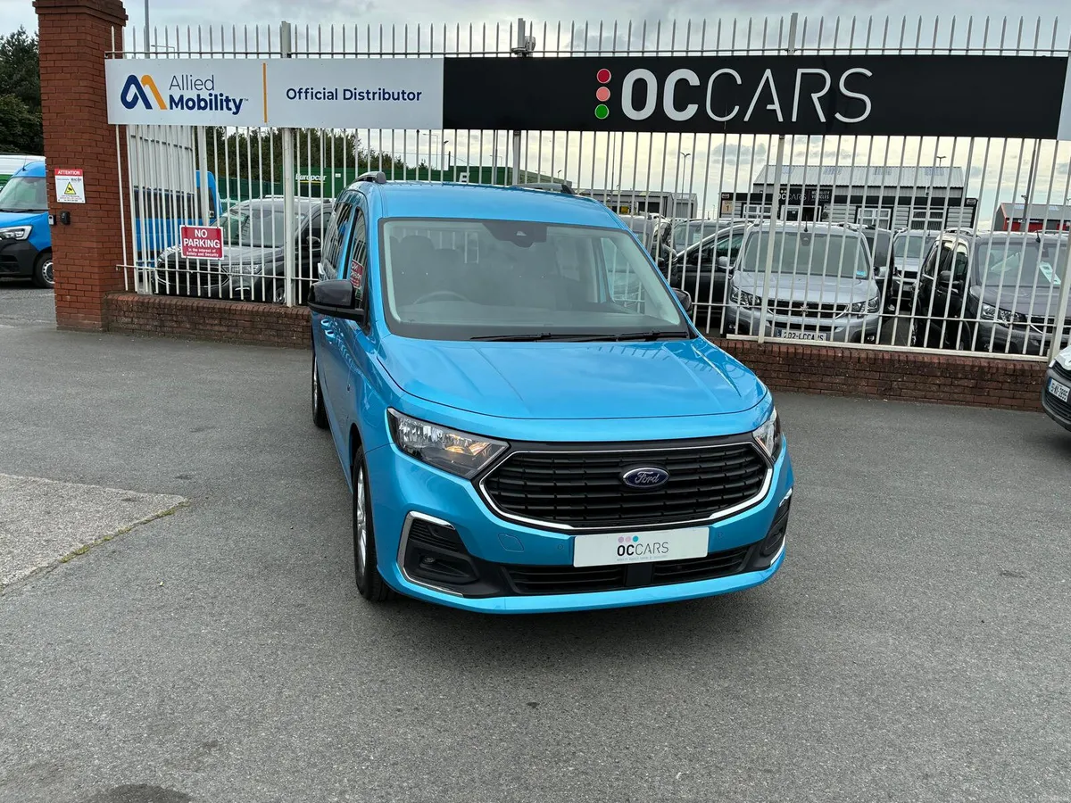 Wheelchair Accessible Taxi Ford Freedom 5 Seats+WC - Image 1