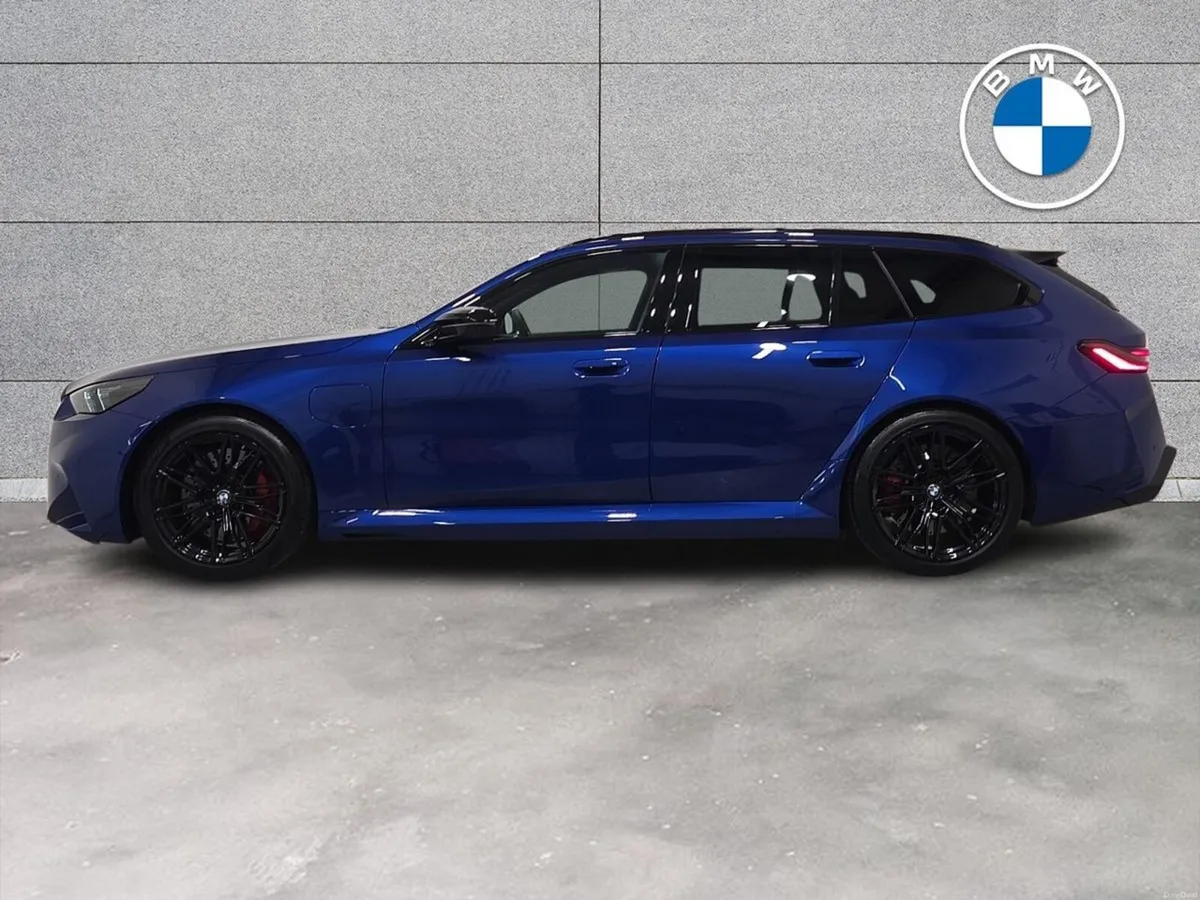 BMW M5 Touring - Image 4