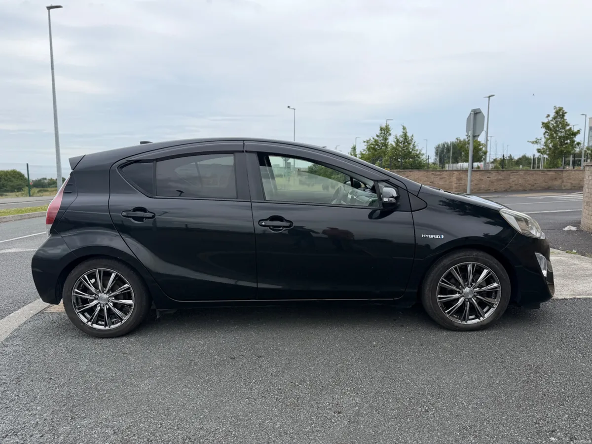 152 Toyota Aqua 1.5 hybrid Fresh Import New NCT - Image 4