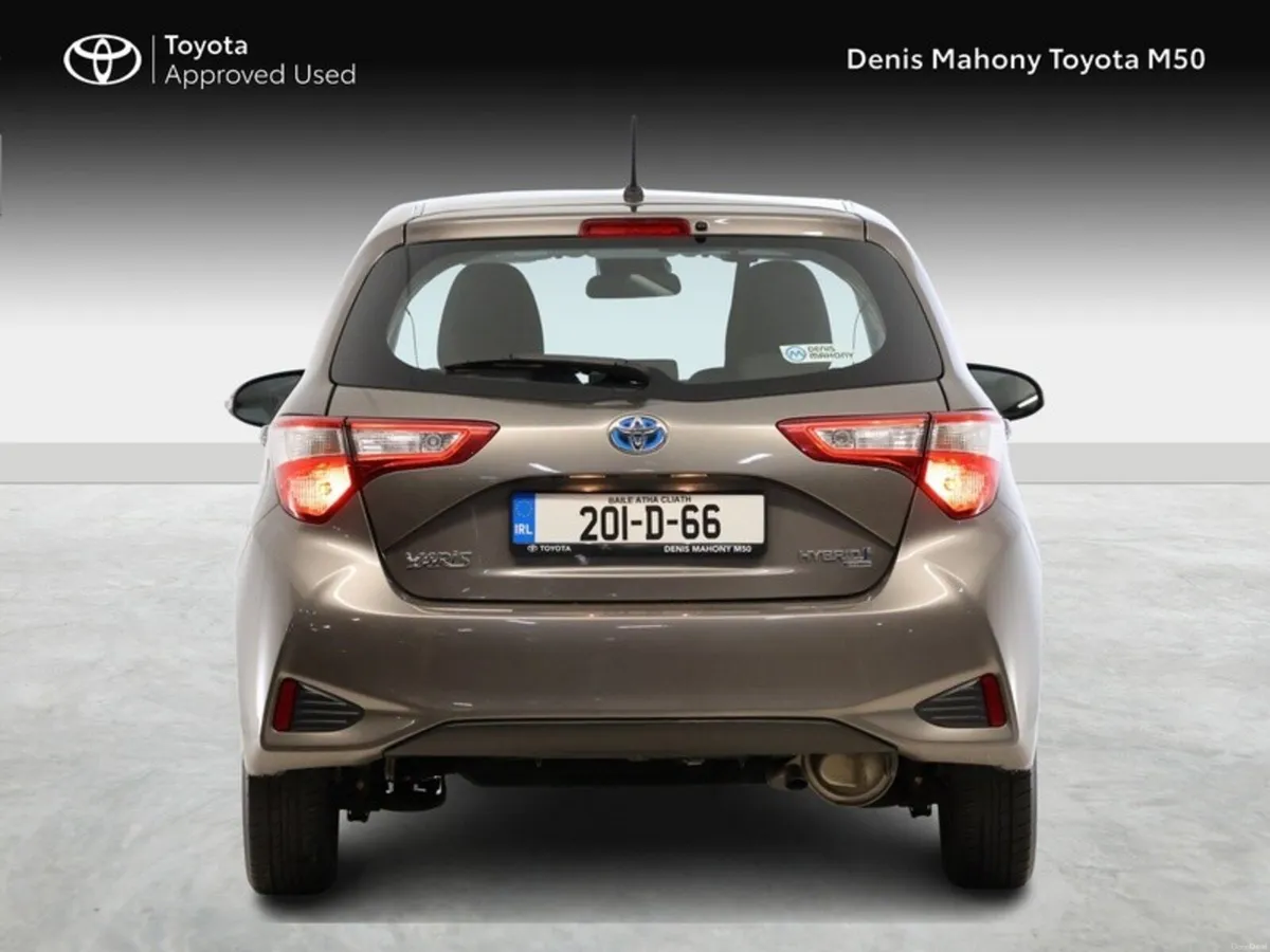 Toyota Yaris Luna Hybrid - Image 4