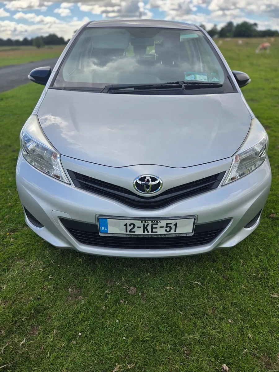 Toyota Yaris 2012 - Image 2
