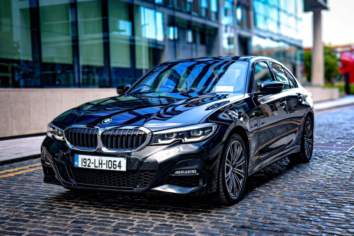 BMW 330e M Sport PHEV // Low Km // Warranty - Image 5
