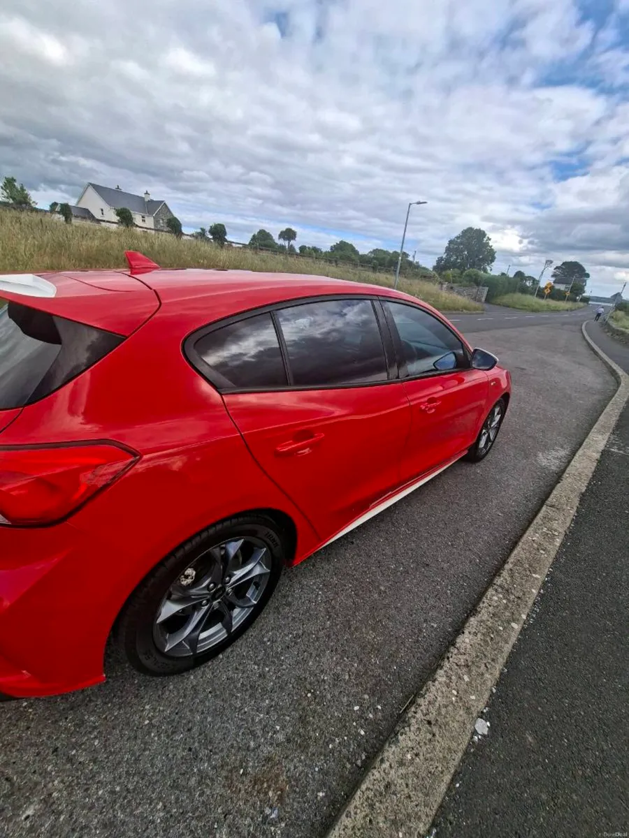 201 Ford Focus ST Line - History Report Available - Image 6