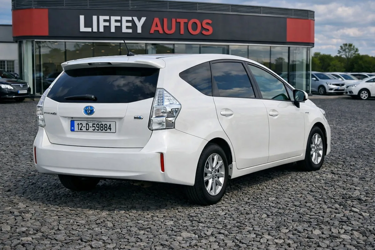 TOYOTA PRIUS ALPHA 2012 - Image 4