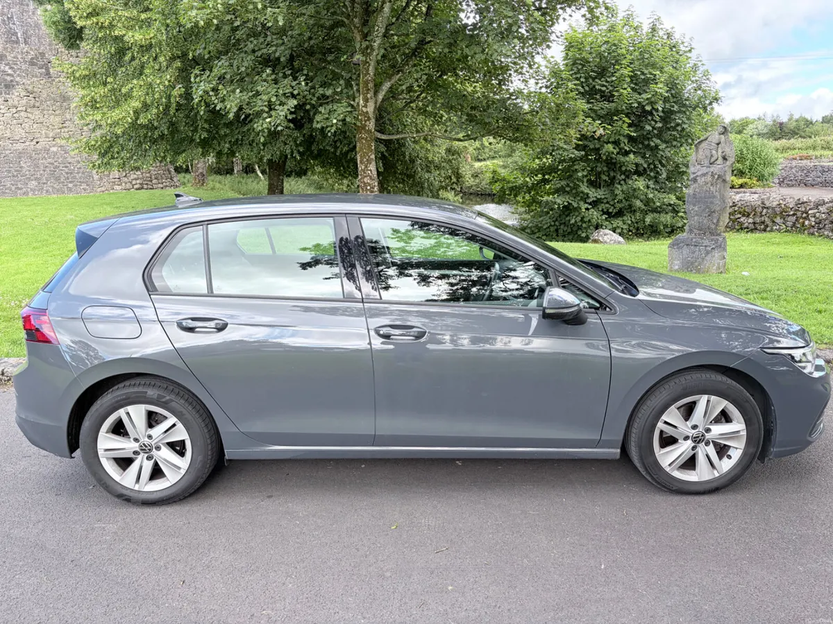 Volkswagen Golf 2022 2.0Tdi Life - Image 5