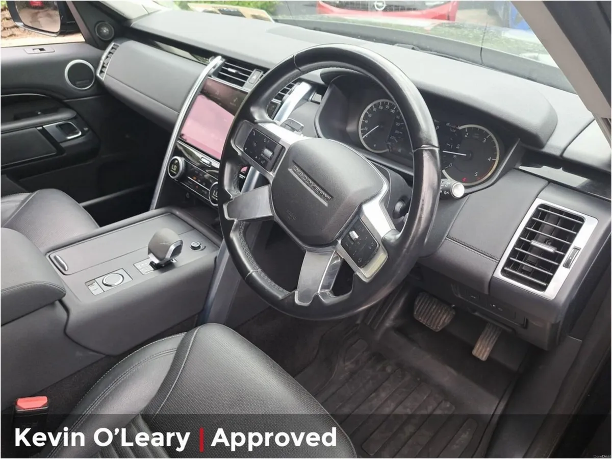 Land Rover Discovery 3.0 SD6 SE Commercial - Image 2