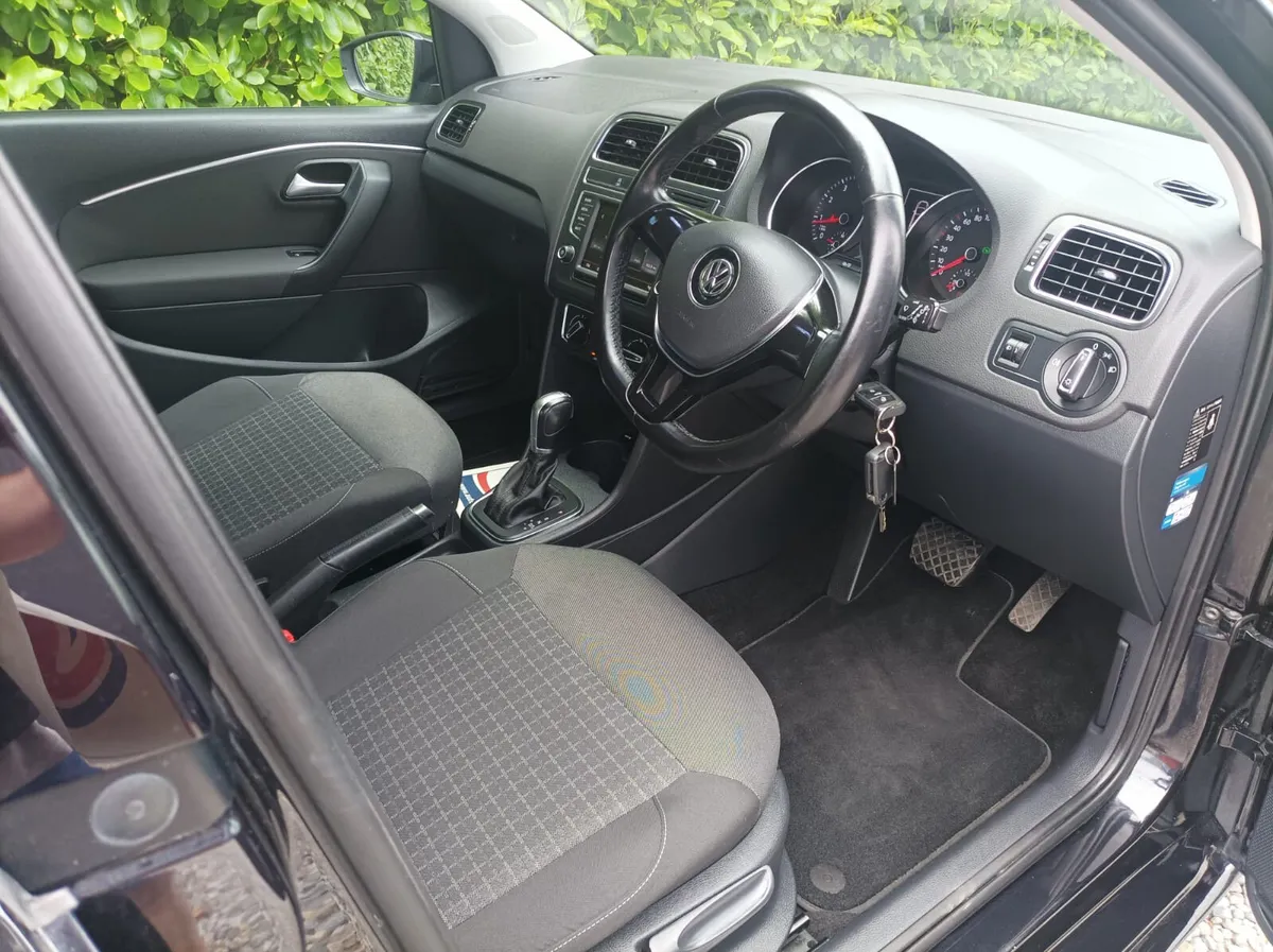 Low Mileage Volkswagen Polo 1.2 TSI Automatic,2015 - Image 3