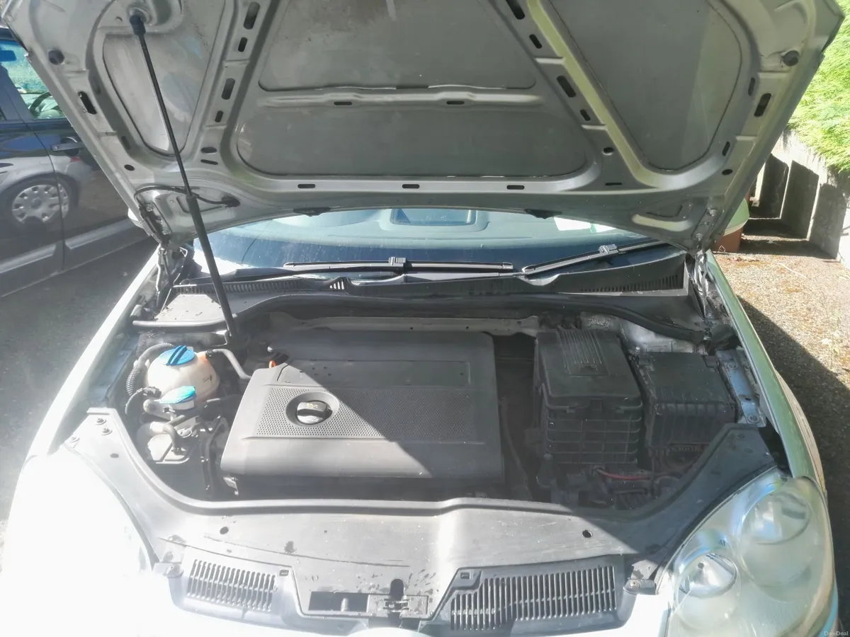 Volkswagen Golf 2005 - Image 4