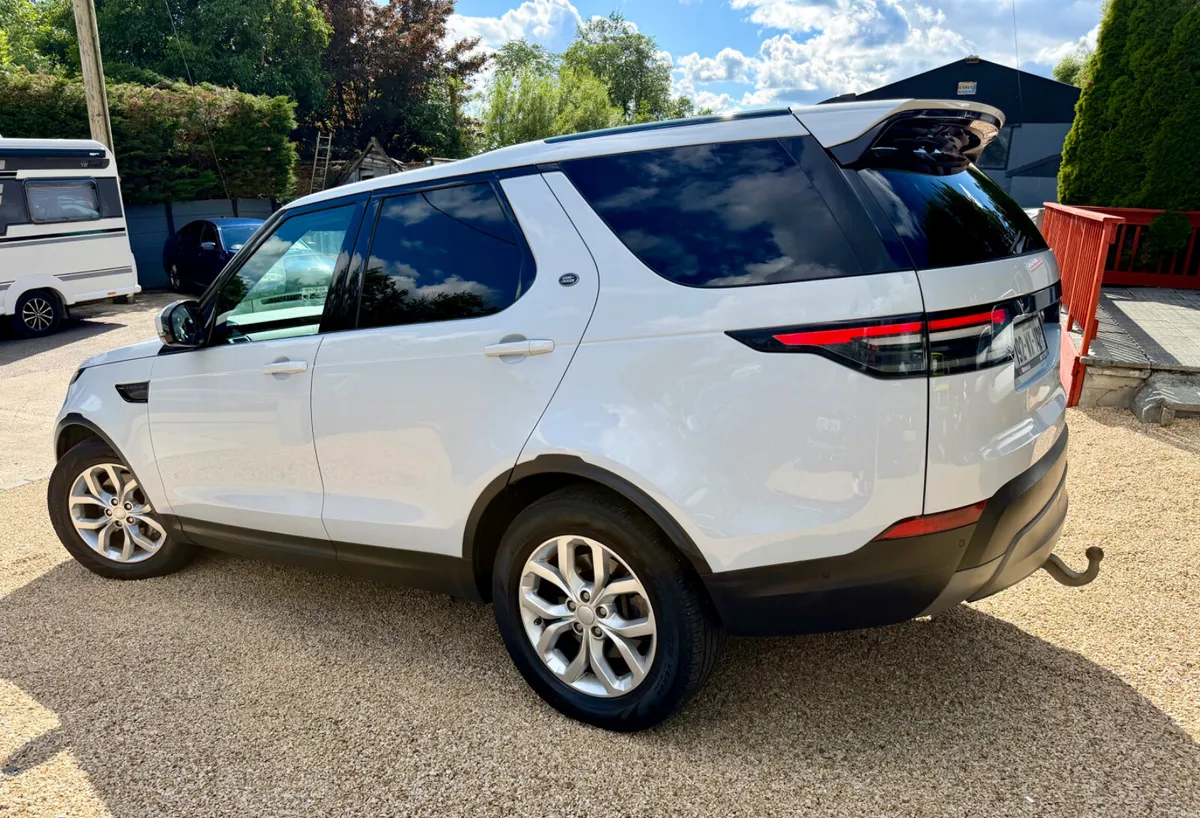2019 Land Rover Discovery 3.0 SDV6  VAT INCLUDED - Image 4