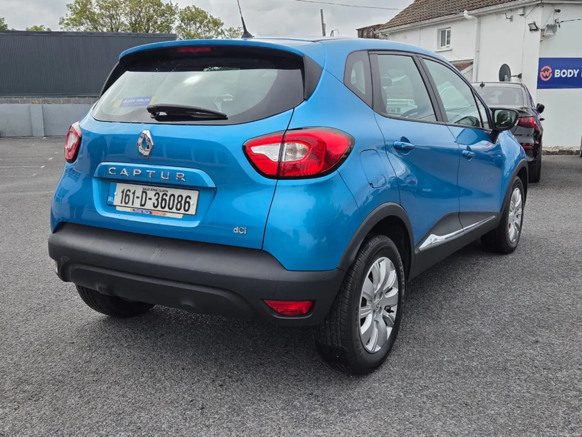 Renault Captur LIFE 1.5 DCI 90 EU6 4DR - Image 4