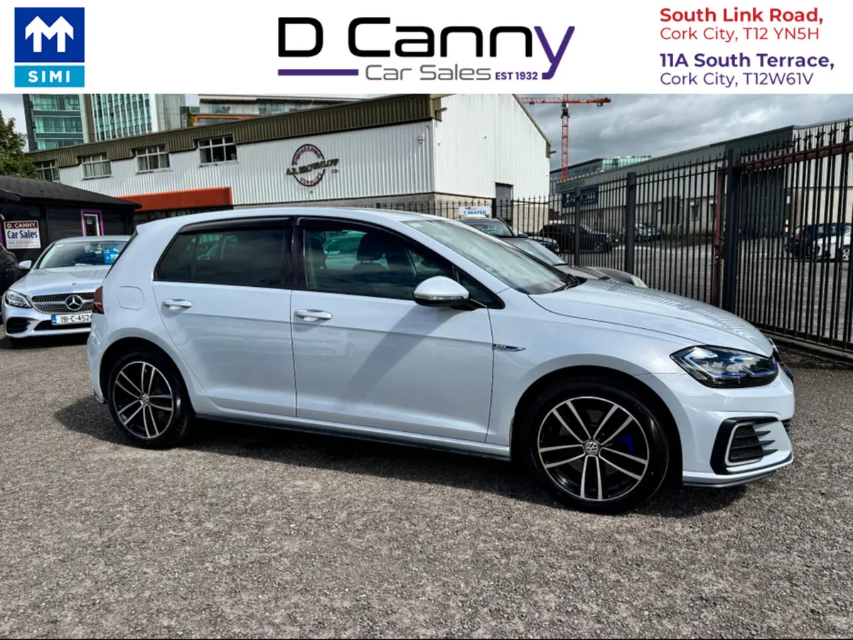 Volkswagen Golf 1.4 GTE Petrol Plug in hybrid - Image 5