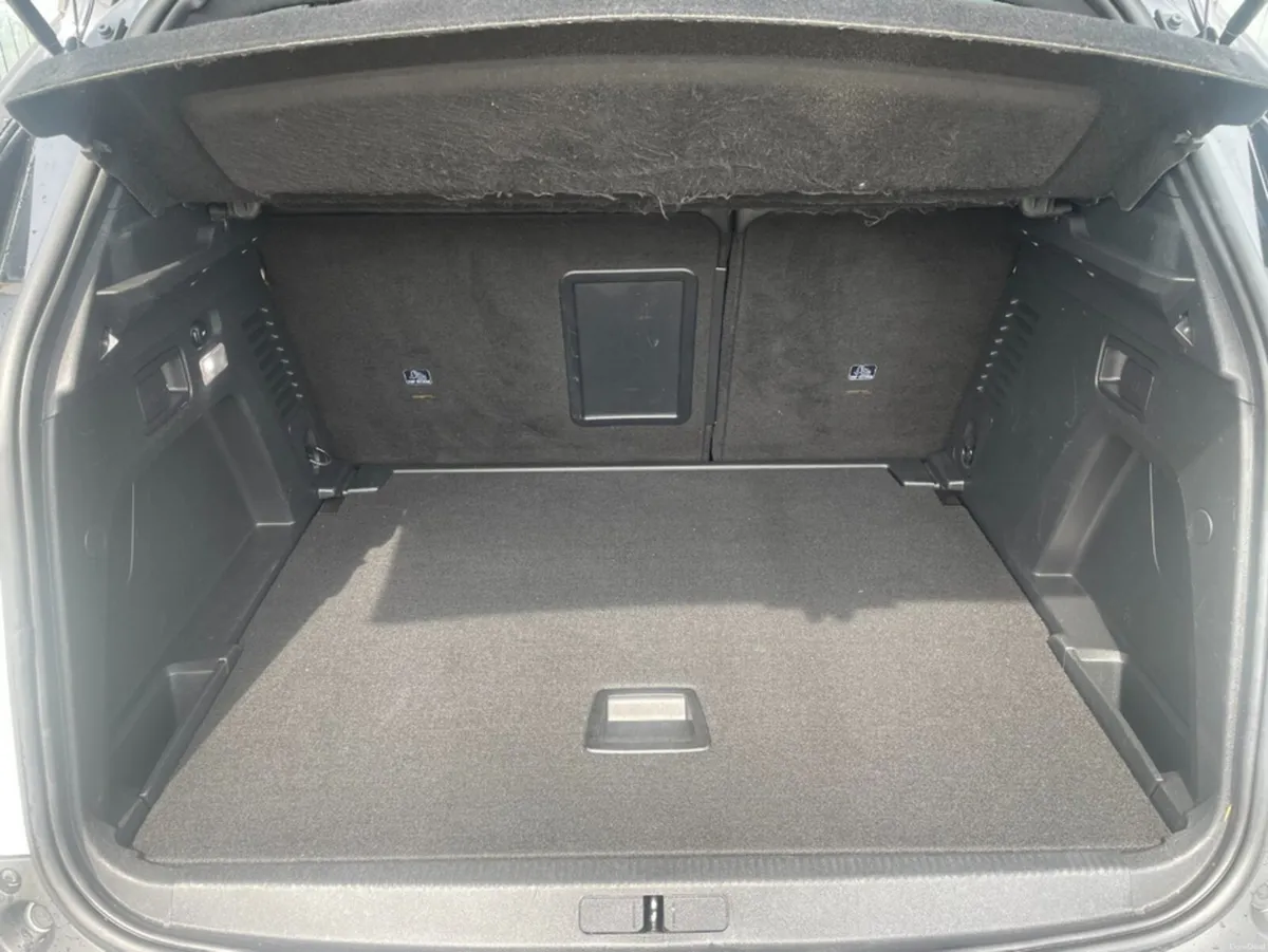 Peugeot 3008 GT-LINE 1.2 130 AUTOMATIC 6.3 - Image 6
