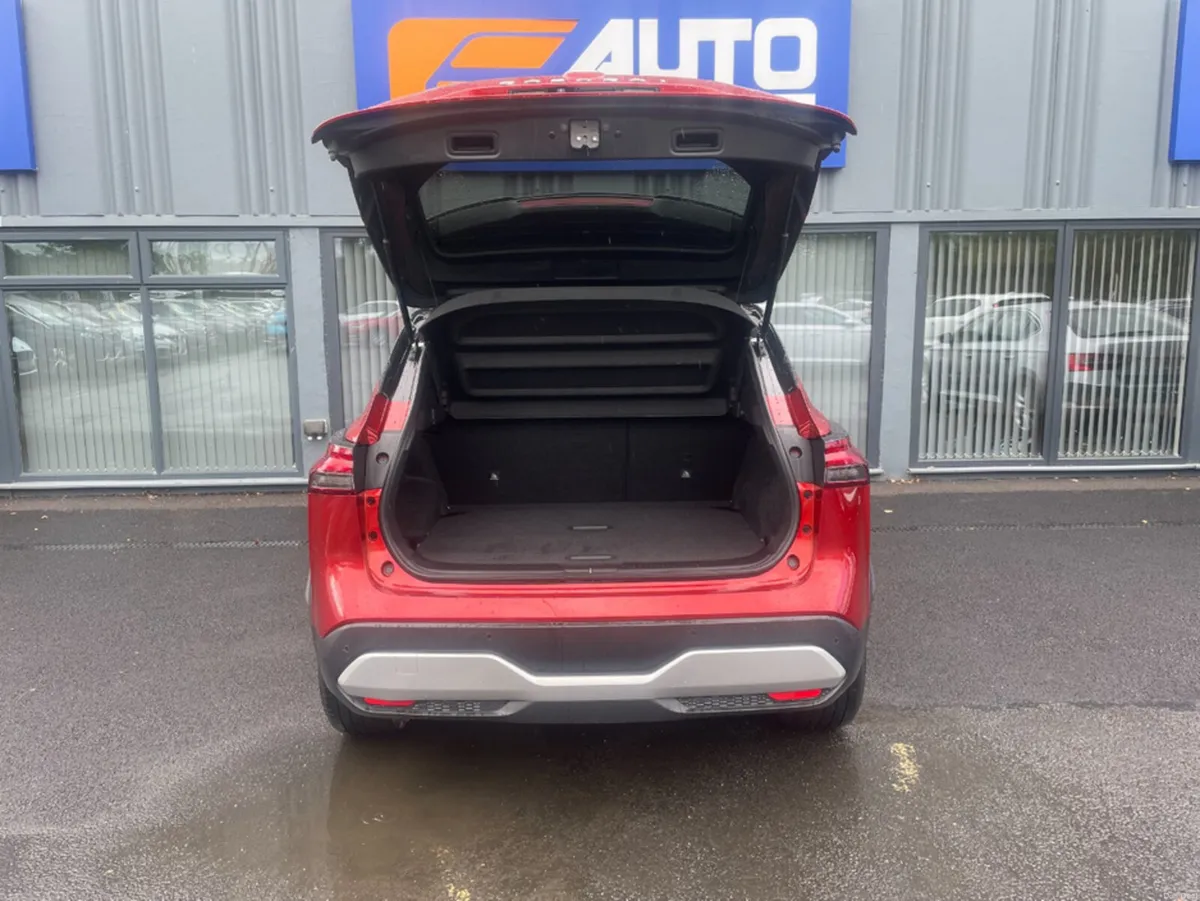 Nissan Qashqai 1.3 HYB PREMIERE EDITION MY 4DR - Image 5