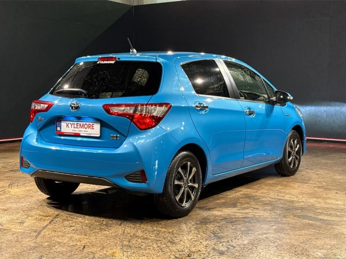 Toyota Vitz 1.5 HYBRID - PUSH BUTTON START- ALLOYS - Image 4