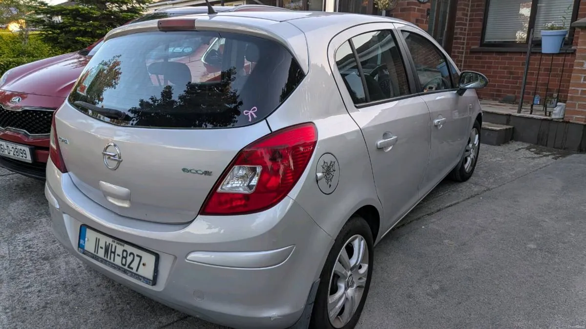 Opel Corsa 2011 - Image 2