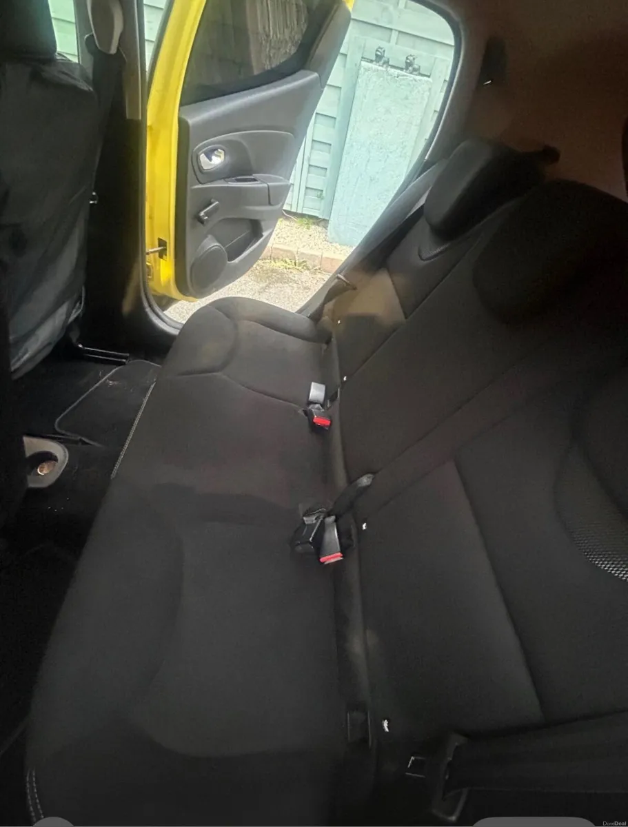 Renault Clio 2013 - Image 5