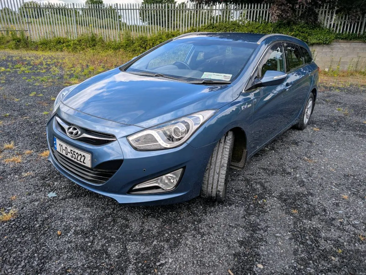 Hyundai i40 2011 low mileage - Image 2