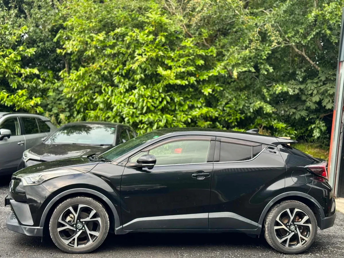2017 Toyota CHR  immaculate condition - Image 4