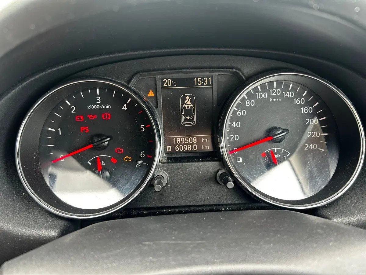 Car - Image 3