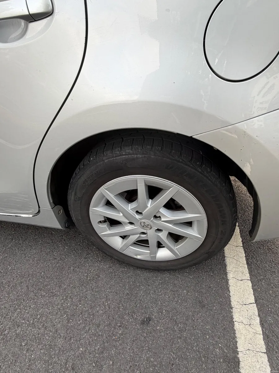 Toyota Prius 2014 - Image 4