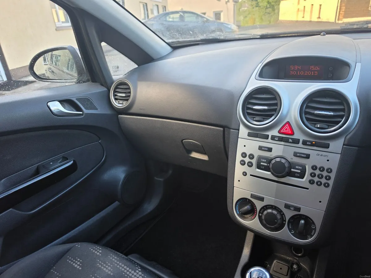 Opel Corsa 2014 - Image 3