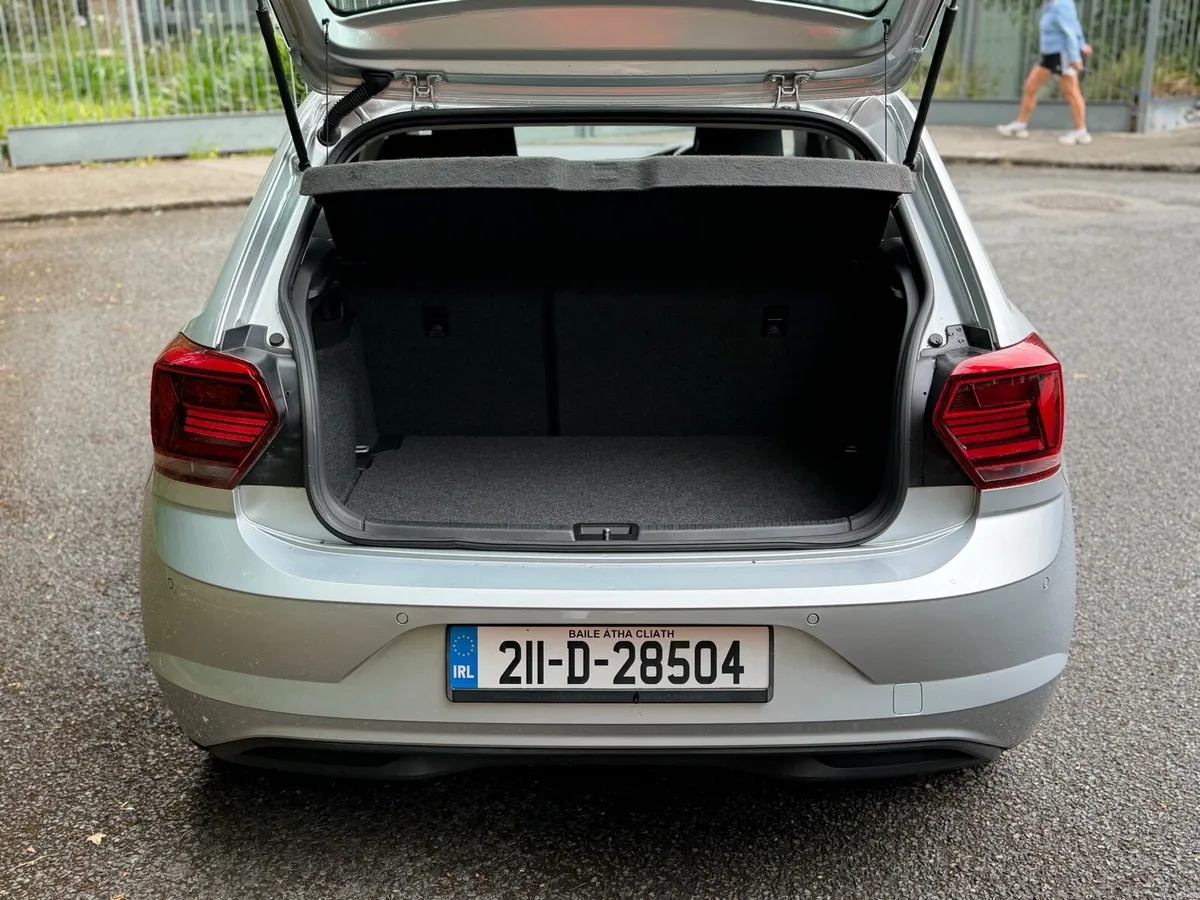 Volkswagon polo - Image 4