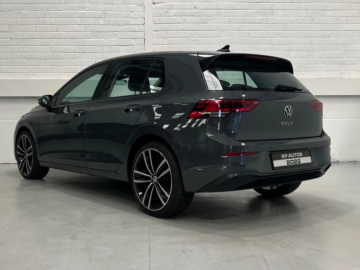 Volkswagen Golf Life 2.0TDI 6 Speed Manual 115bhp - Image 6