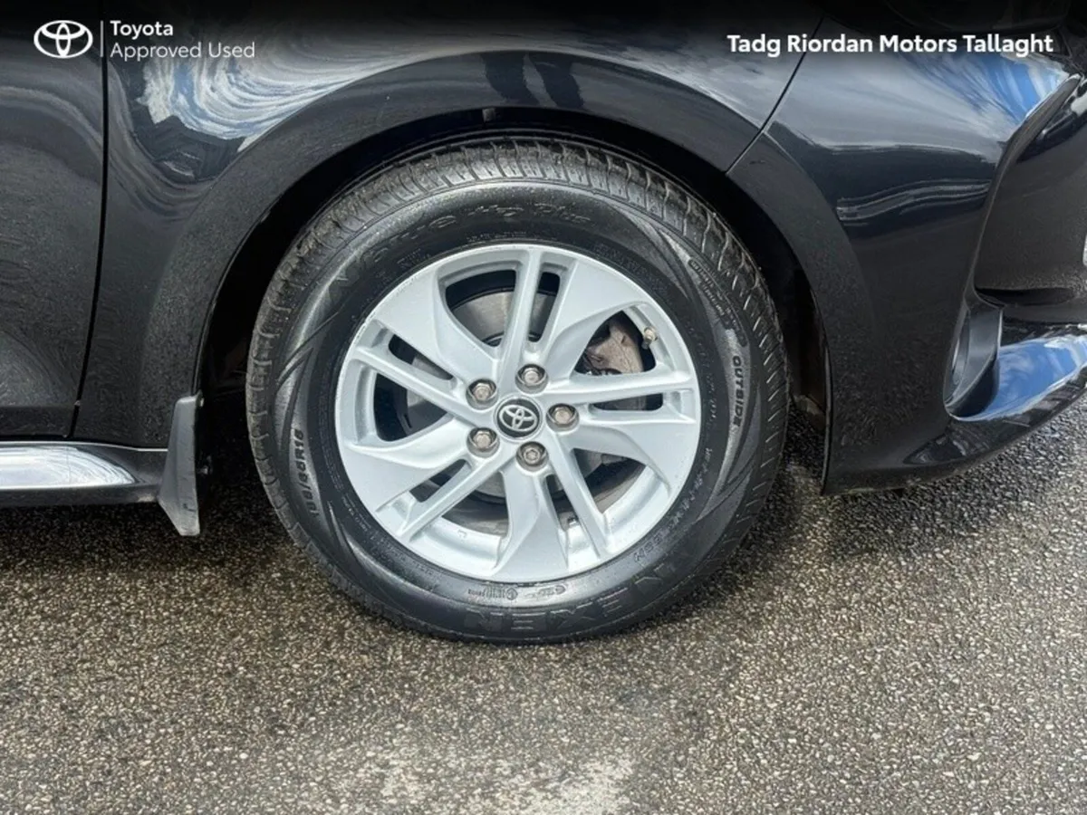 Toyota Yaris 1.0 LUNA - Image 6