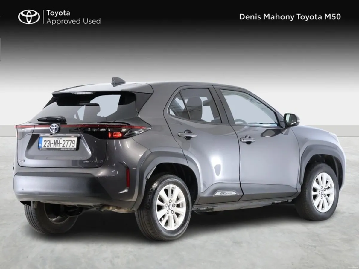 Toyota Yaris Cross Luna Hybrid - Image 2