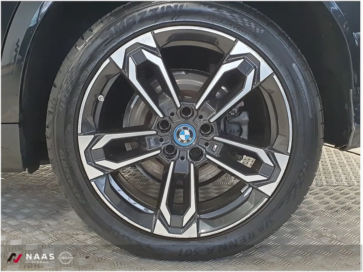 BMW iX2 U10 EDRIVE20 M SPORT 201BH - Image 6