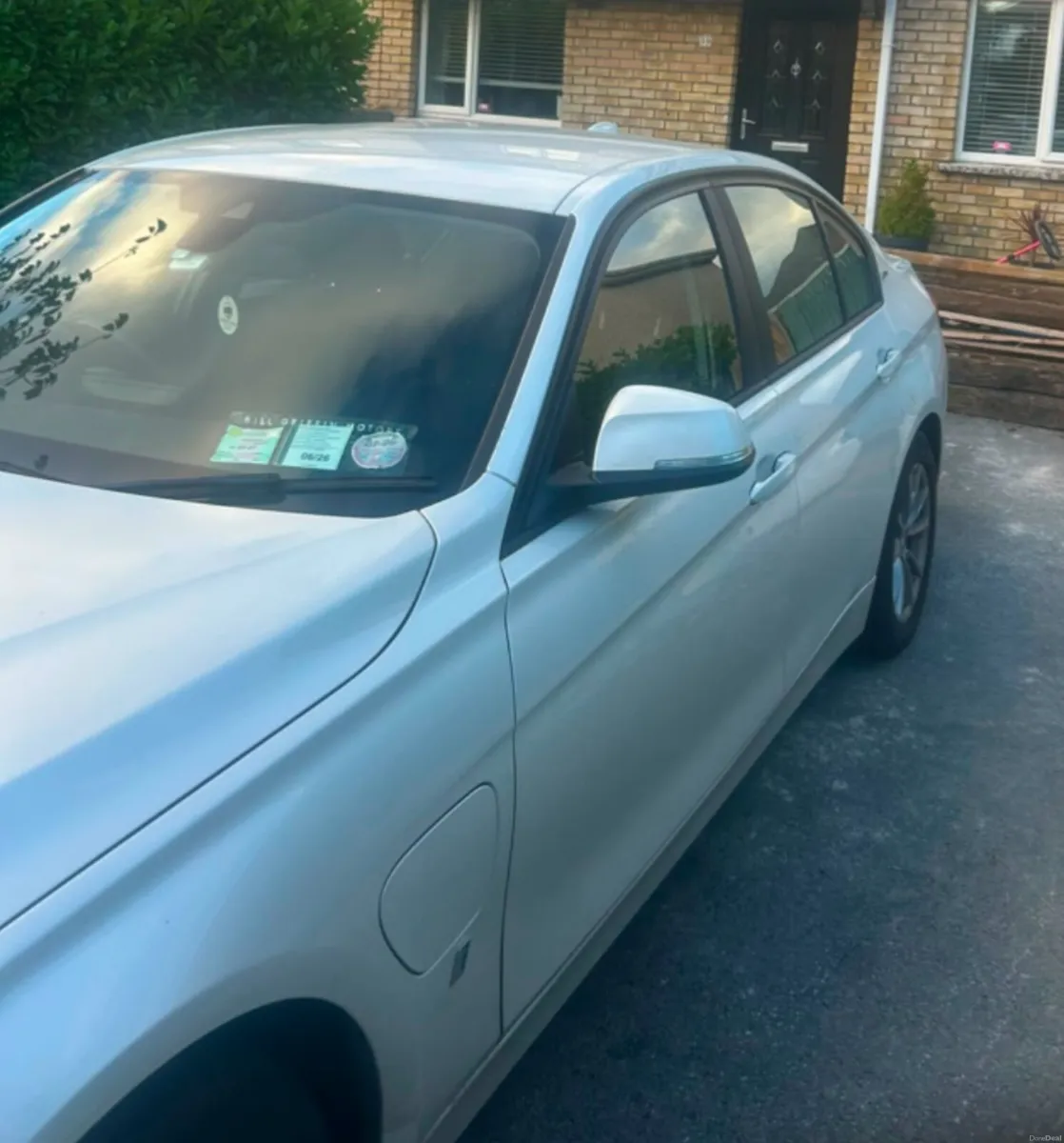 BMW 3-Series 2017 - Image 2