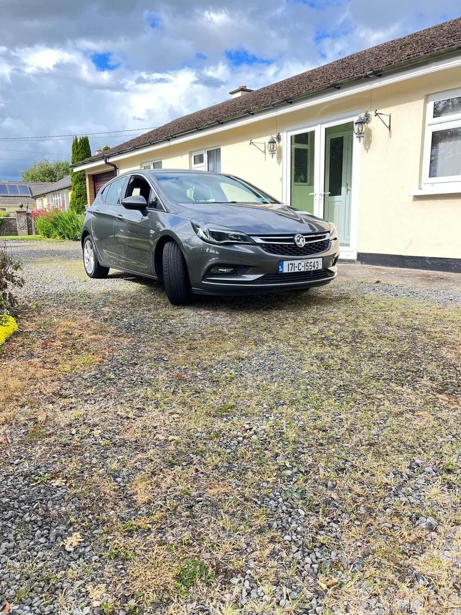 Vauxhall Astra 2017 - Image 1
