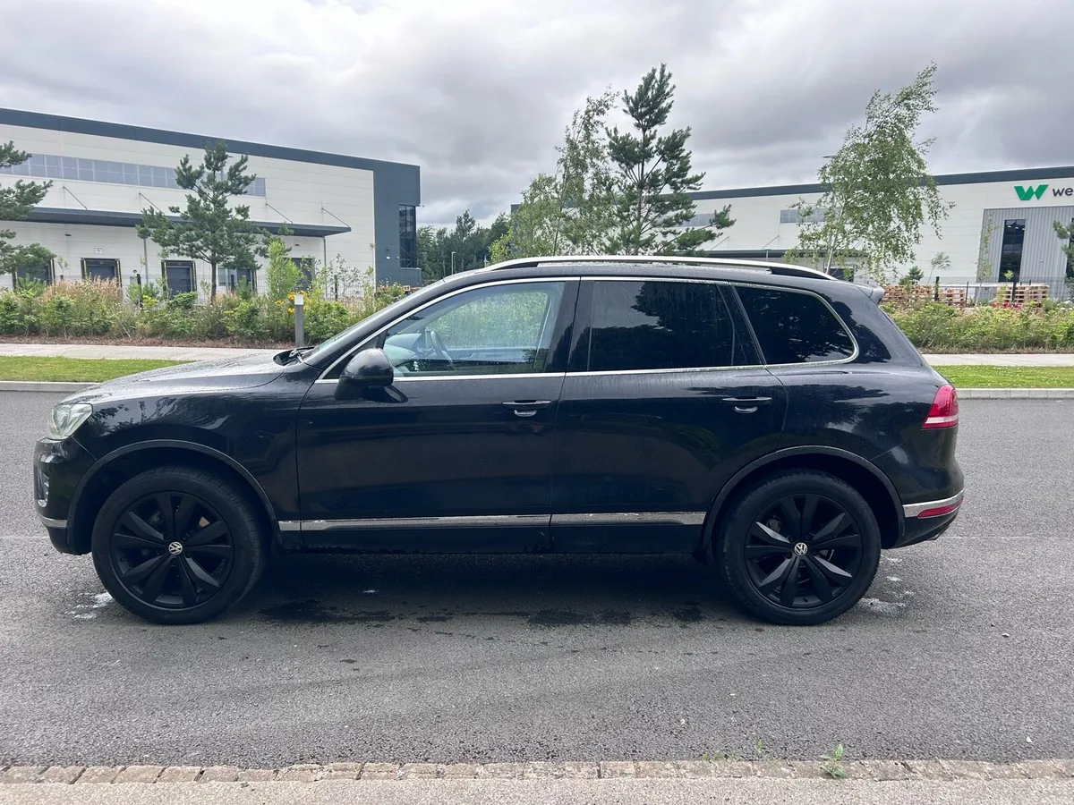VW Touareg 3.0 V6 - Image 2