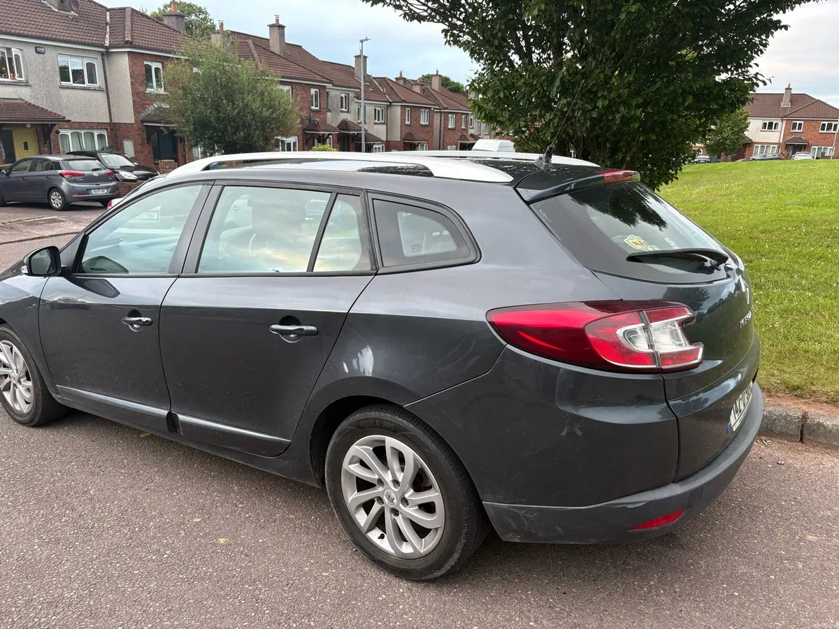 142 Renault megane estate - Image 5