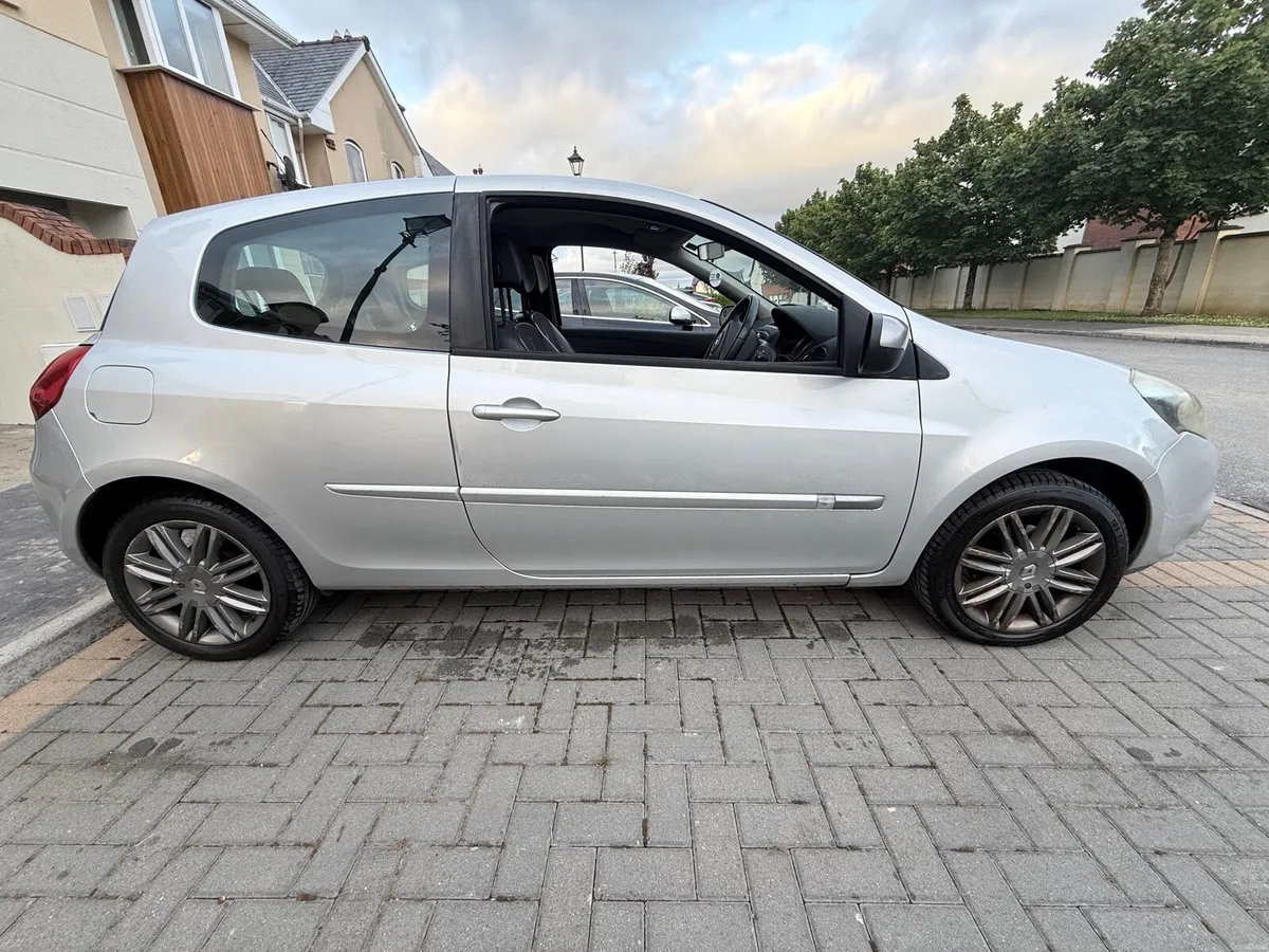 2011 renault clio clio 1.2 dynamique tom tom 3dr - Image 3