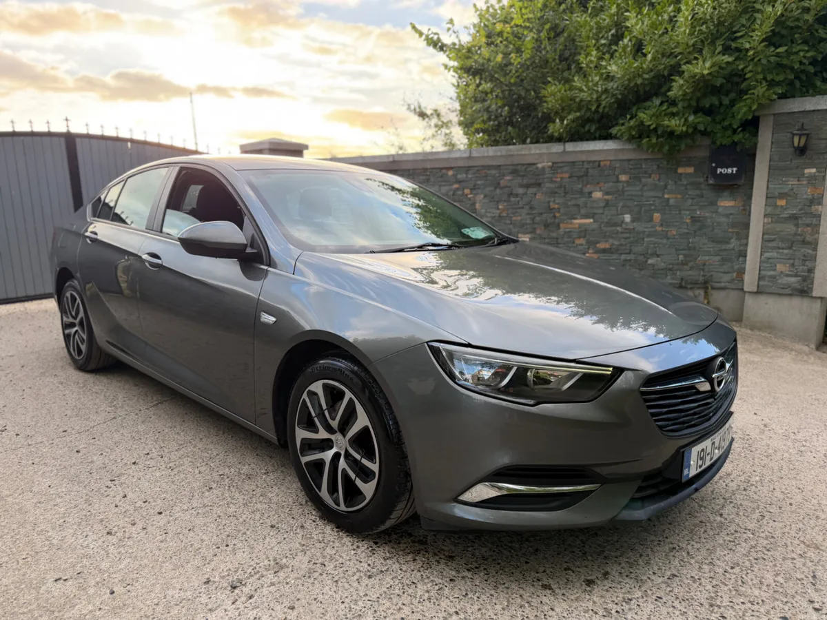Opel Insignia 2019 - Image 1