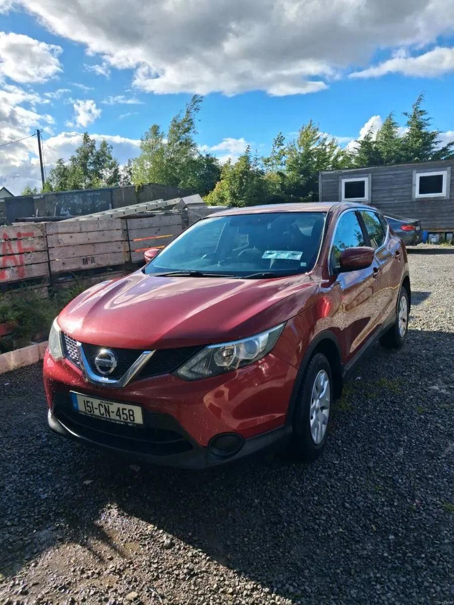 15 Nissan Qashqai 1.5 FSH 8M Tax new NCT Low KMs - Image 1