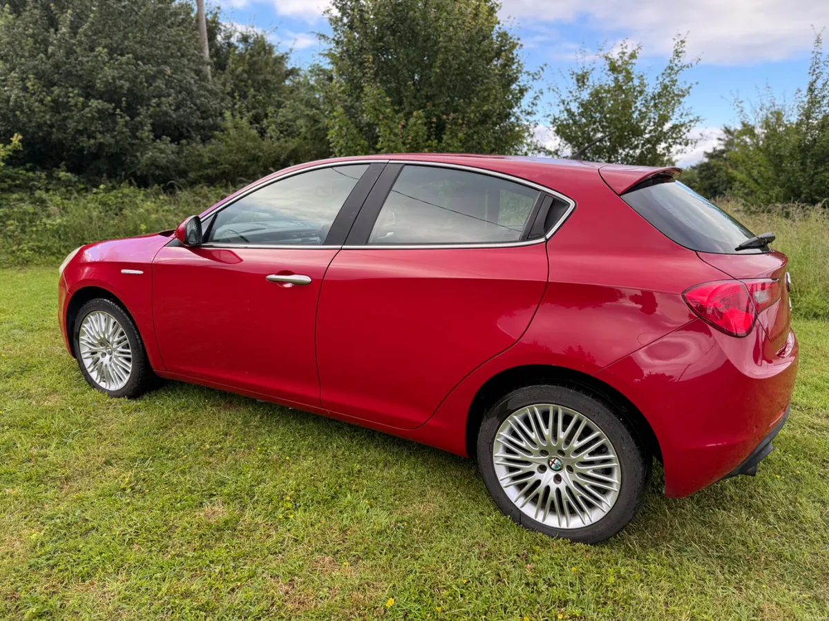 Alfa Romeo Giulietta 2014 1.4L Petrol Automatic - Image 5