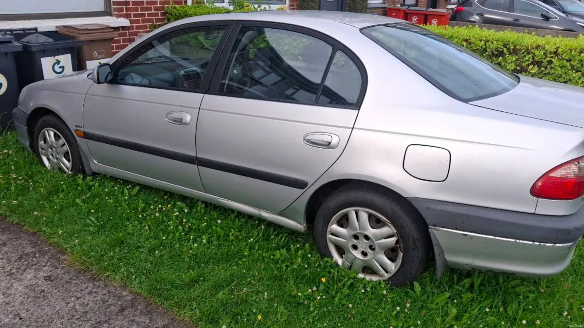 Car - Image 4